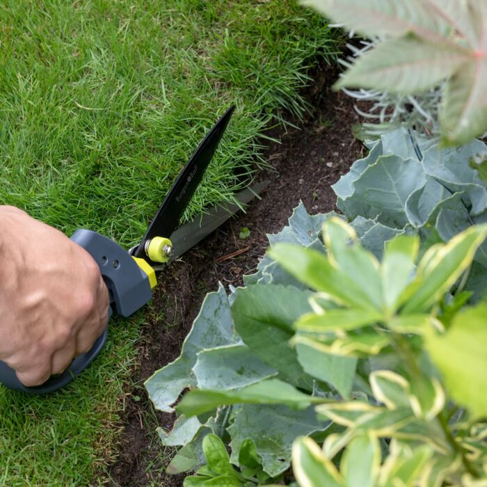 Burgon & Ball Single Handed Grass Shear – RHS Endorsed